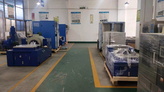 Norme électromagnétique d'en 60068-2-6 de machine d'essai de vibration pour le laboratoire de RD
