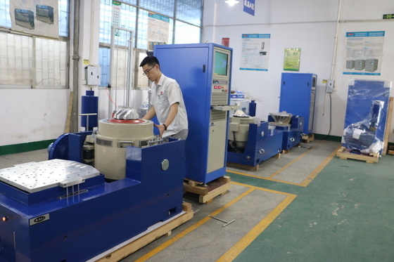 Essai électrodynamique aléatoire de Shaker For Battery Pack Reliability de vibration de sinus
