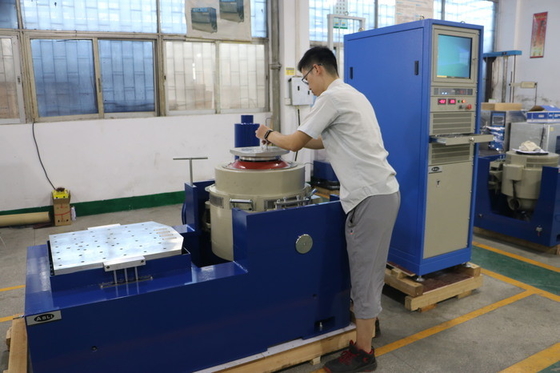 Système de test électrodynamique à haute fréquence de vibration pour l'essai de choc et de vibration