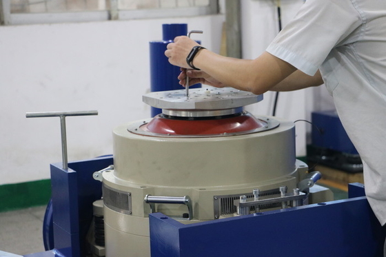 Tableau électromagnétique sinusoïdal de vibration d'essai de vibration pour la batterie au lithium