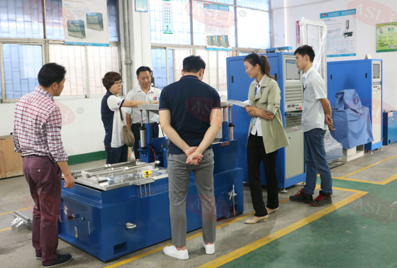 Machine d'essai de vibration verticale standard ECE R100 pour les batteries automobiles
