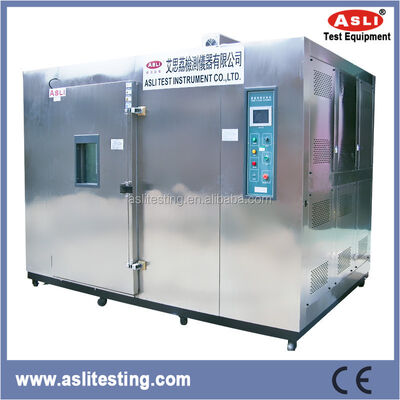 Marche dans la chambre de stabilité du four d'essai à combustion