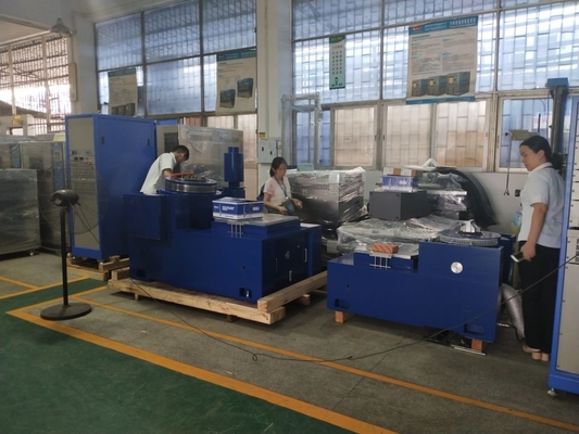 Machine électrodynamique aléatoire d'appareil de contrôle de vibration d'axe de XYZ avec la norme UN38.3